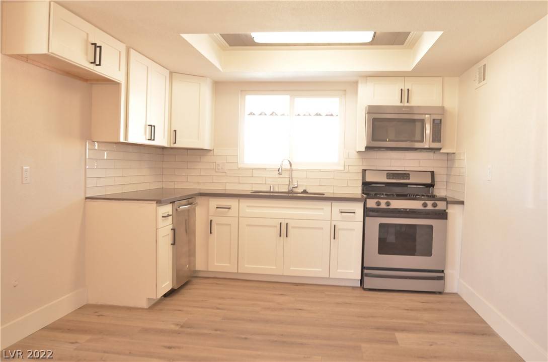 Las Vegas, NV 89121,3542 Florrie AVE