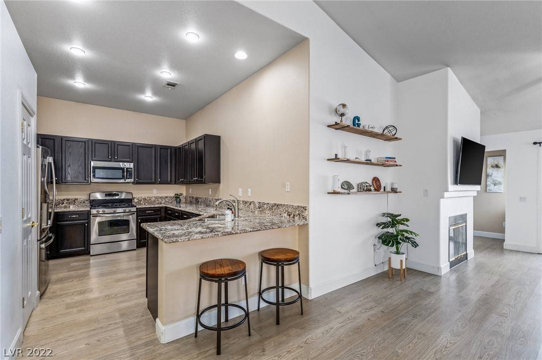 Las Vegas, NV 89144,10246 Sun Dusk LN