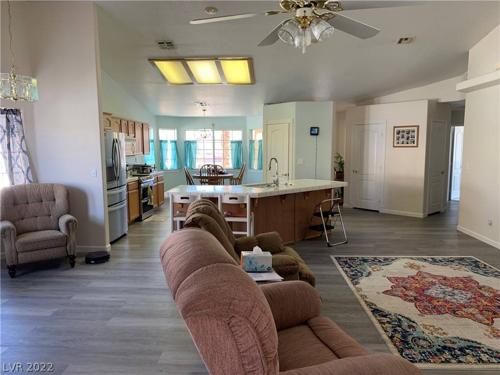 Pahrump, NV 89060,4120 Shenandoah ST