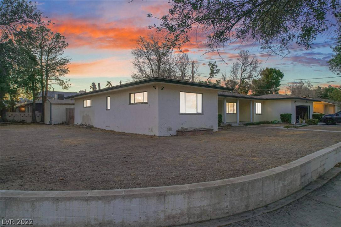 Las Vegas, NV 89102,1204 Westwood DR