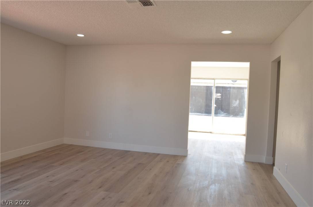 Las Vegas, NV 89108,6601 Dunsmuir CIR