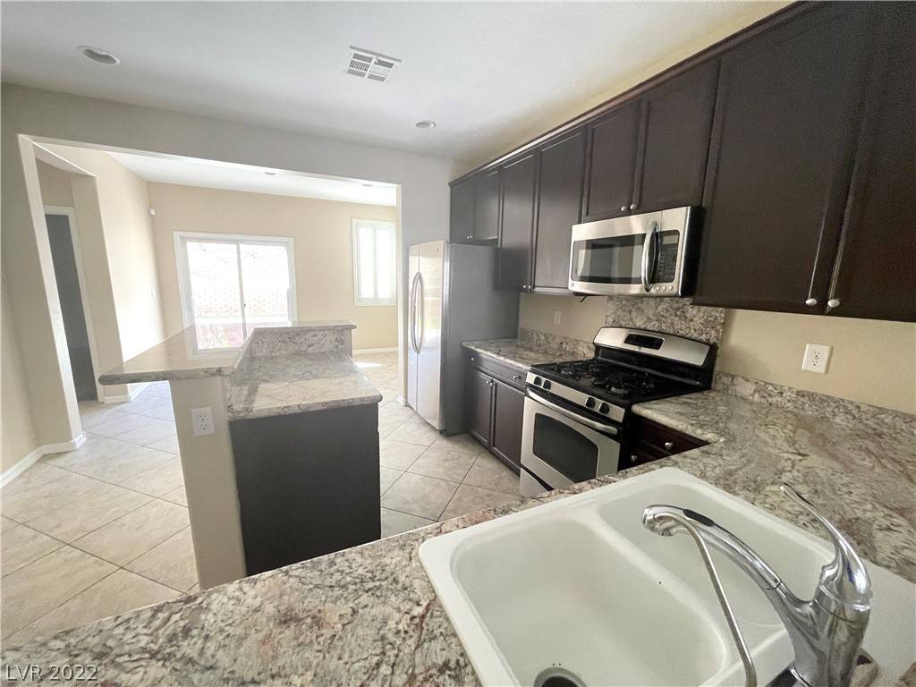 Las Vegas, NV 89166,6549 Ditmars ST