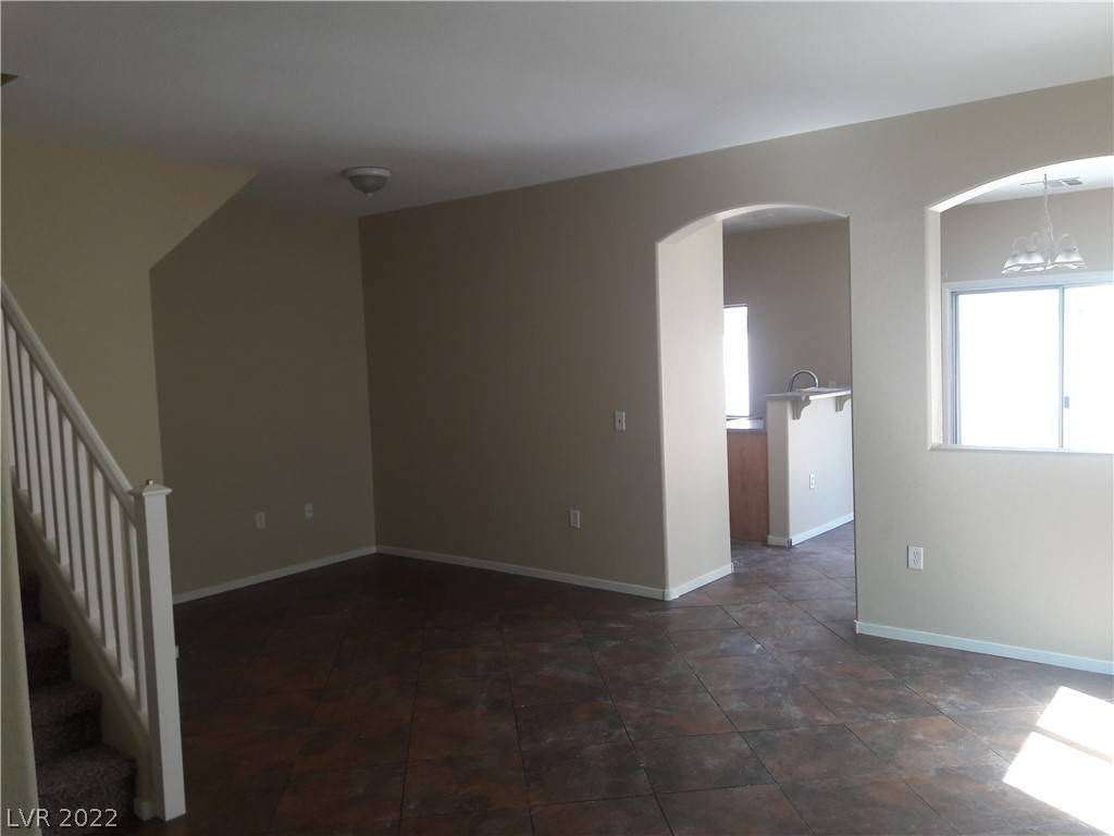 North Las Vegas, NV 89081,6328 Snap Ridge ST #102