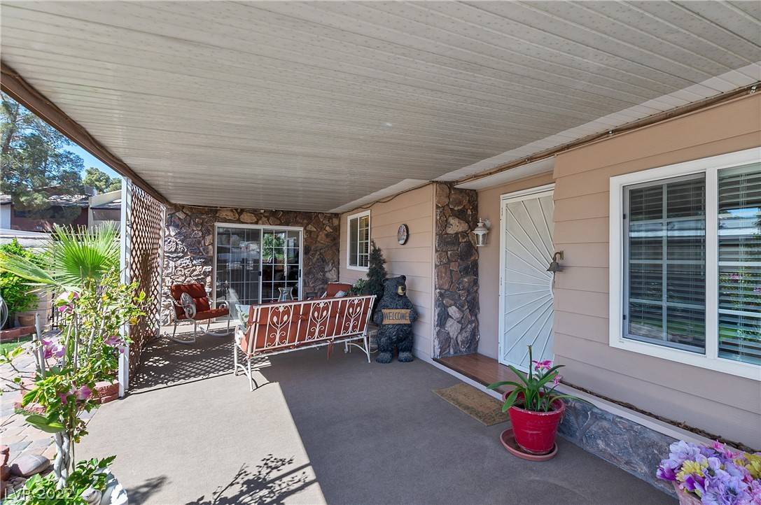 Las Vegas, NV 89110,123 Sir George DR
