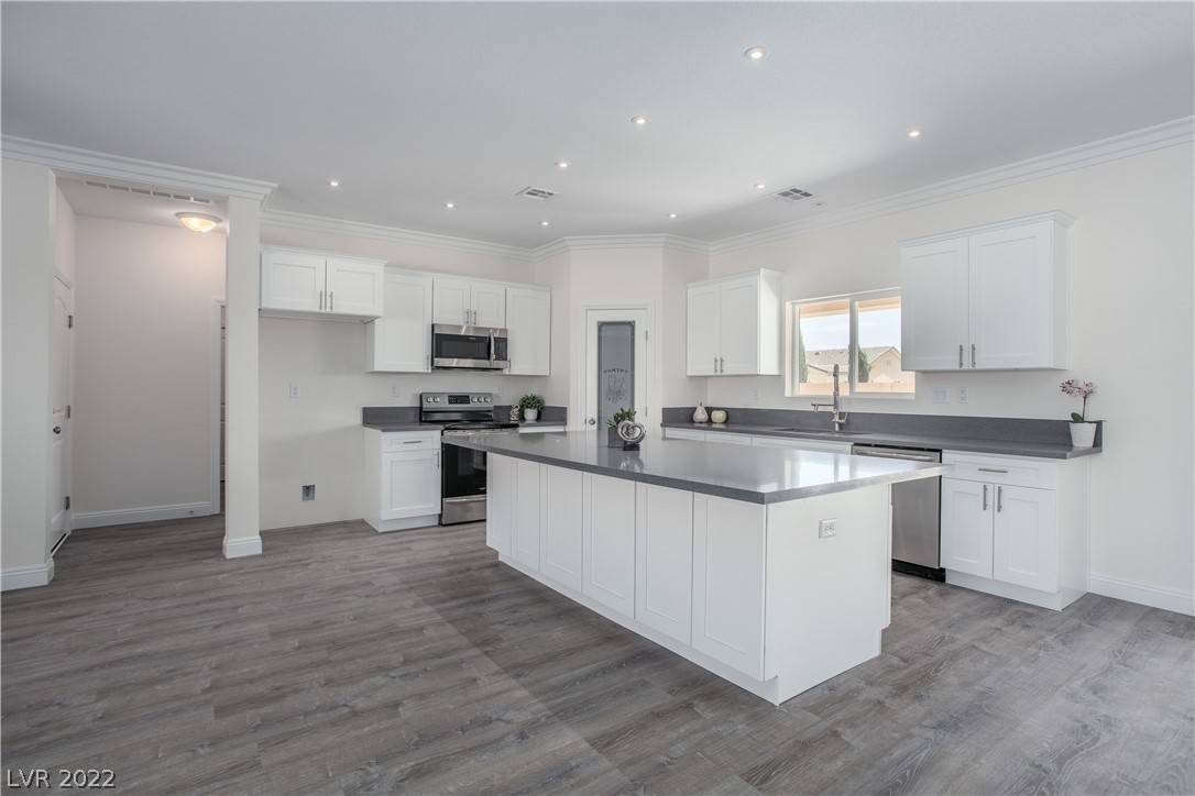 Pahrump, NV 89061,5081 Graystone DR