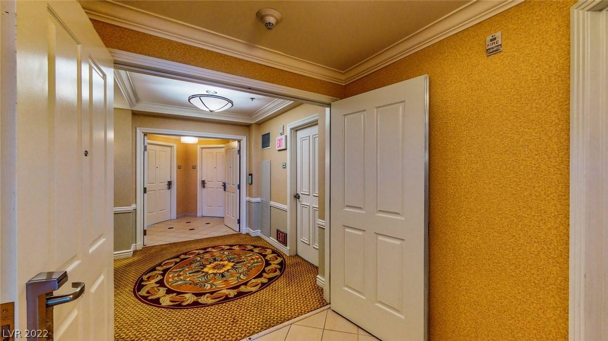 Las Vegas, NV 89109,135 E Harmon AVE #2918