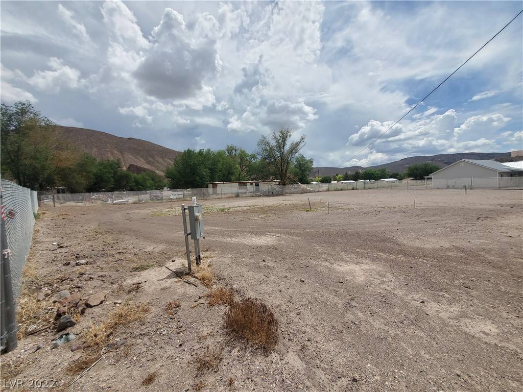 Caliente, NV 89008,11 Love LN