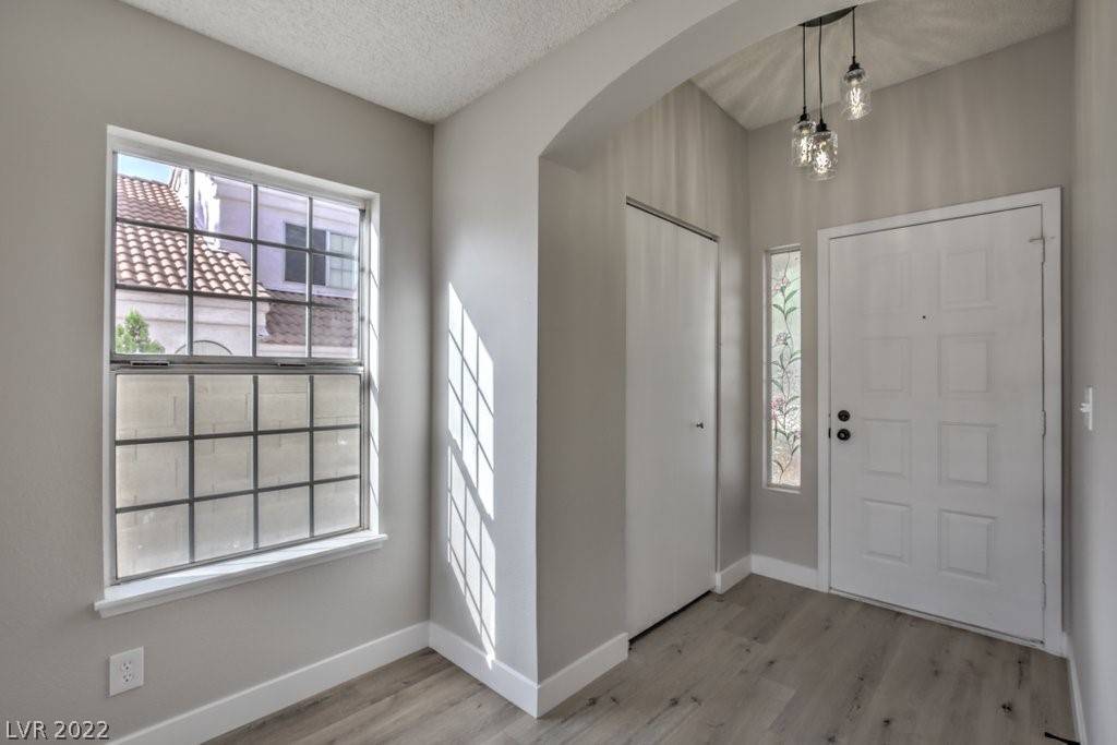 Las Vegas, NV 89117,3220 Mariner Bay ST