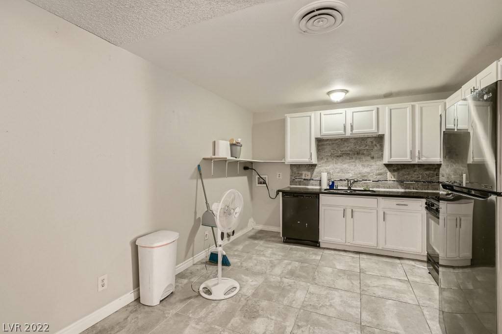 Las Vegas, NV 89108,6321 Anza LN