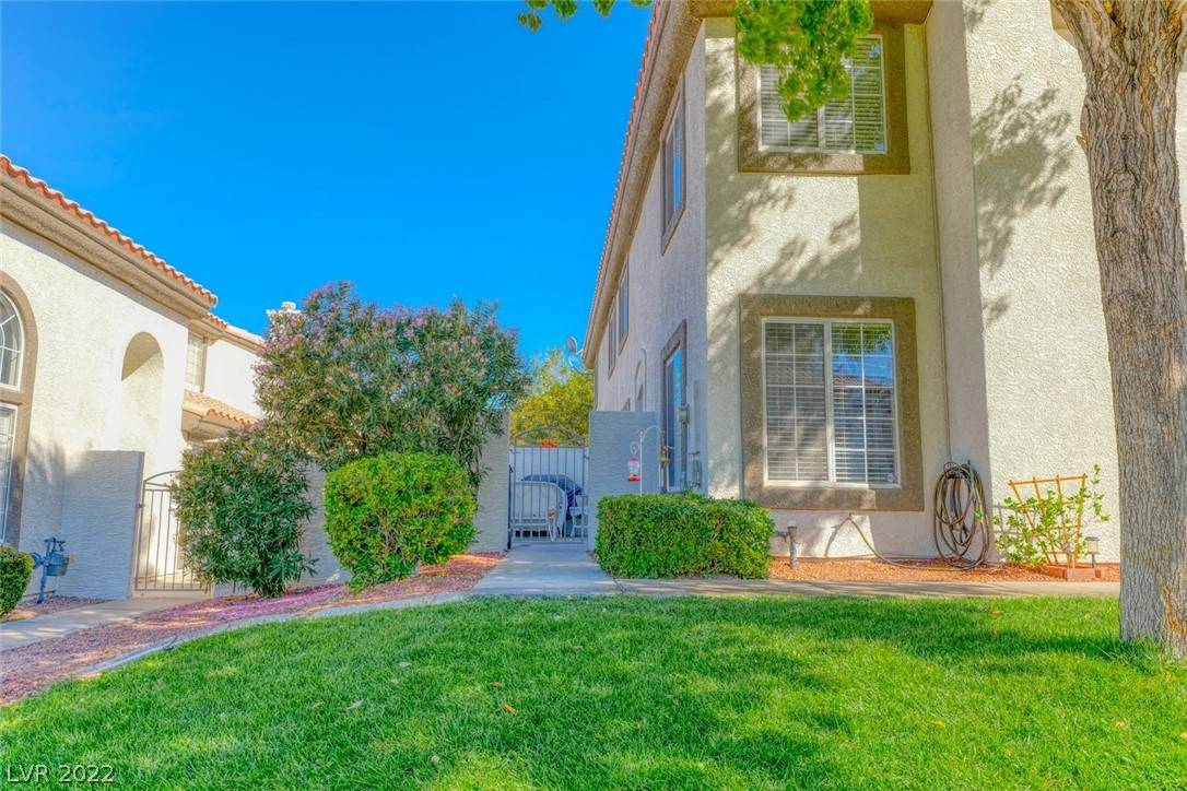 Henderson, NV 89074,210 Luninborg ST