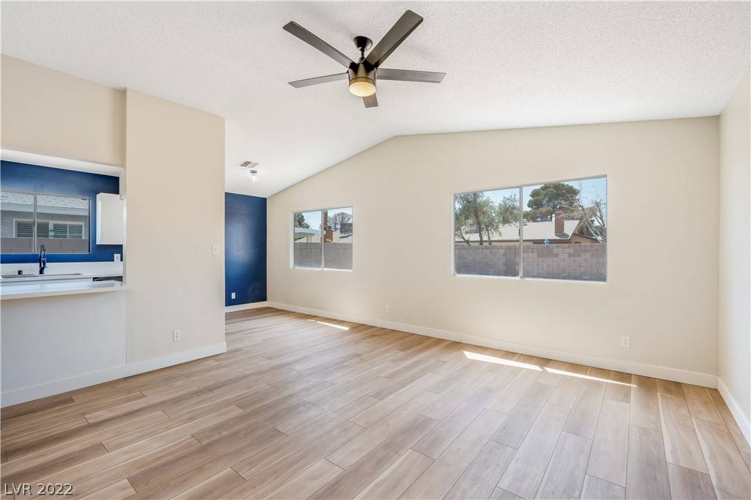 Las Vegas, NV 89103,6399 Placer DR