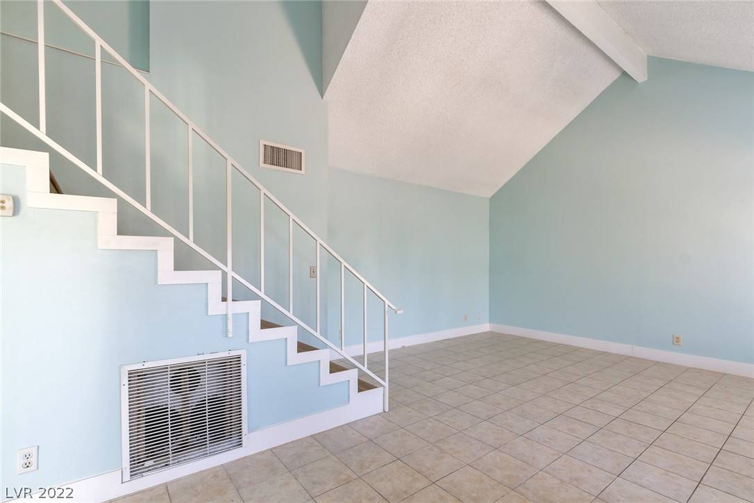 Las Vegas, NV 89102,4511 Del Oro DR