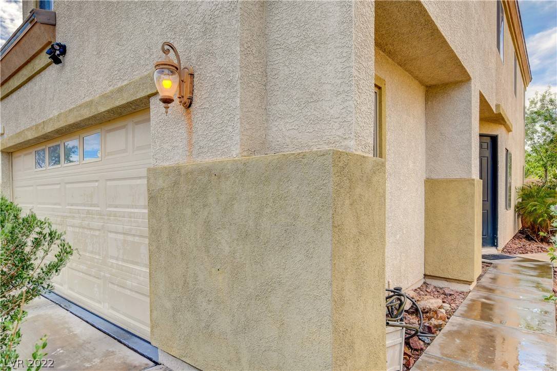 Henderson, NV 89015,163 Sitka Spruce ST