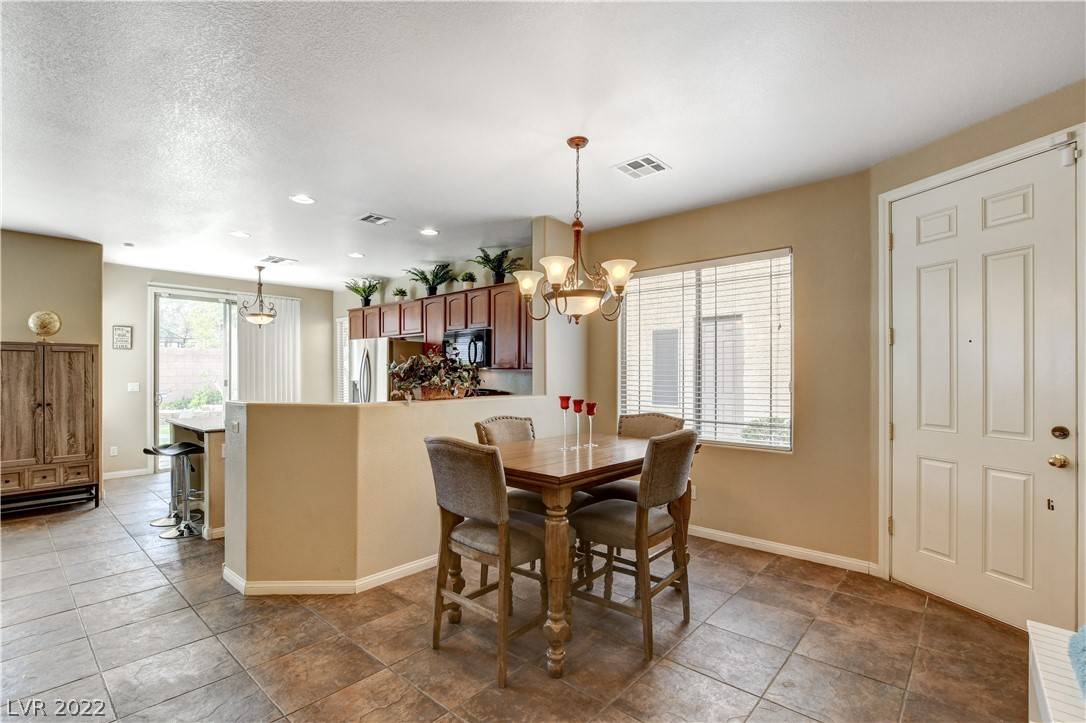 Henderson, NV 89015,163 Sitka Spruce ST