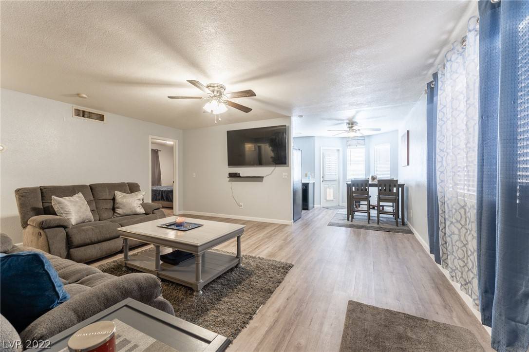 Las Vegas, NV 89128,8012 Cimarron Ridge DR #101