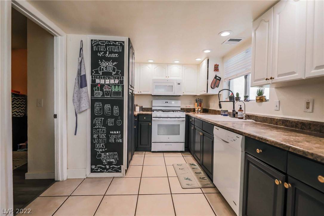Henderson, NV 89011,499 Kristin LN