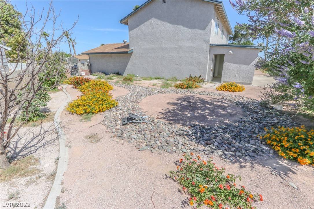 Henderson, NV 89002,389 Summer Creek CT