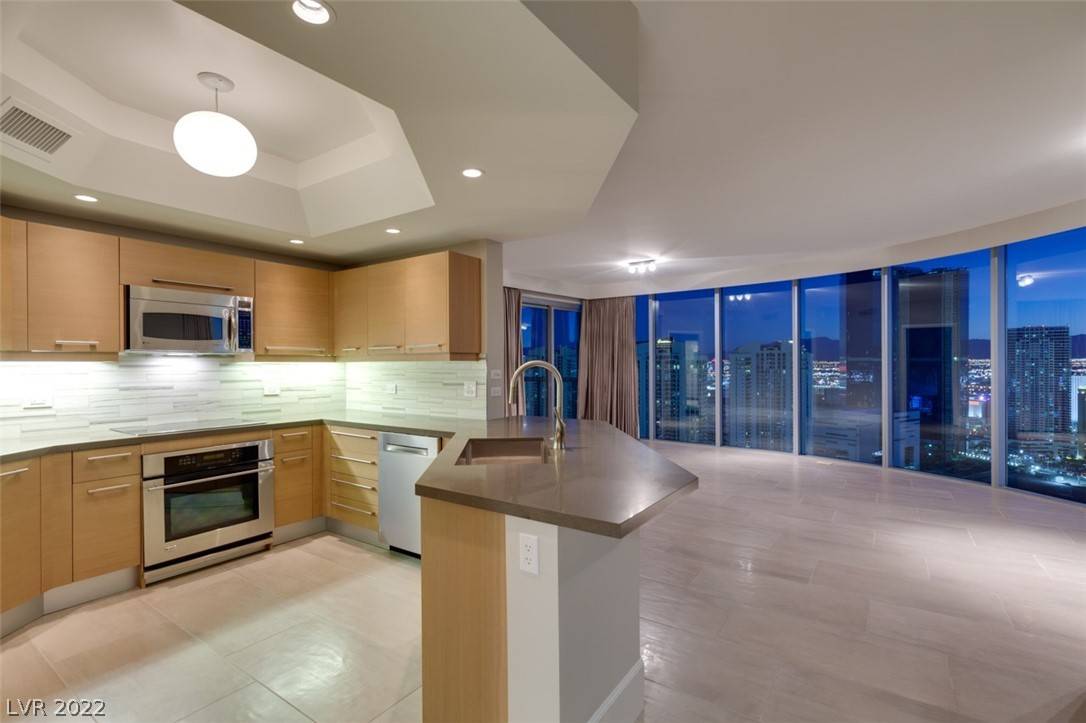 Las Vegas, NV 89109,322 Karen AVE #3908