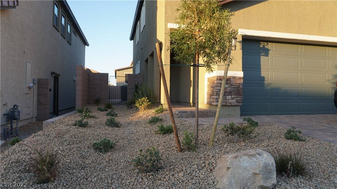 Henderson, NV 89002,2304 Sky Island DR