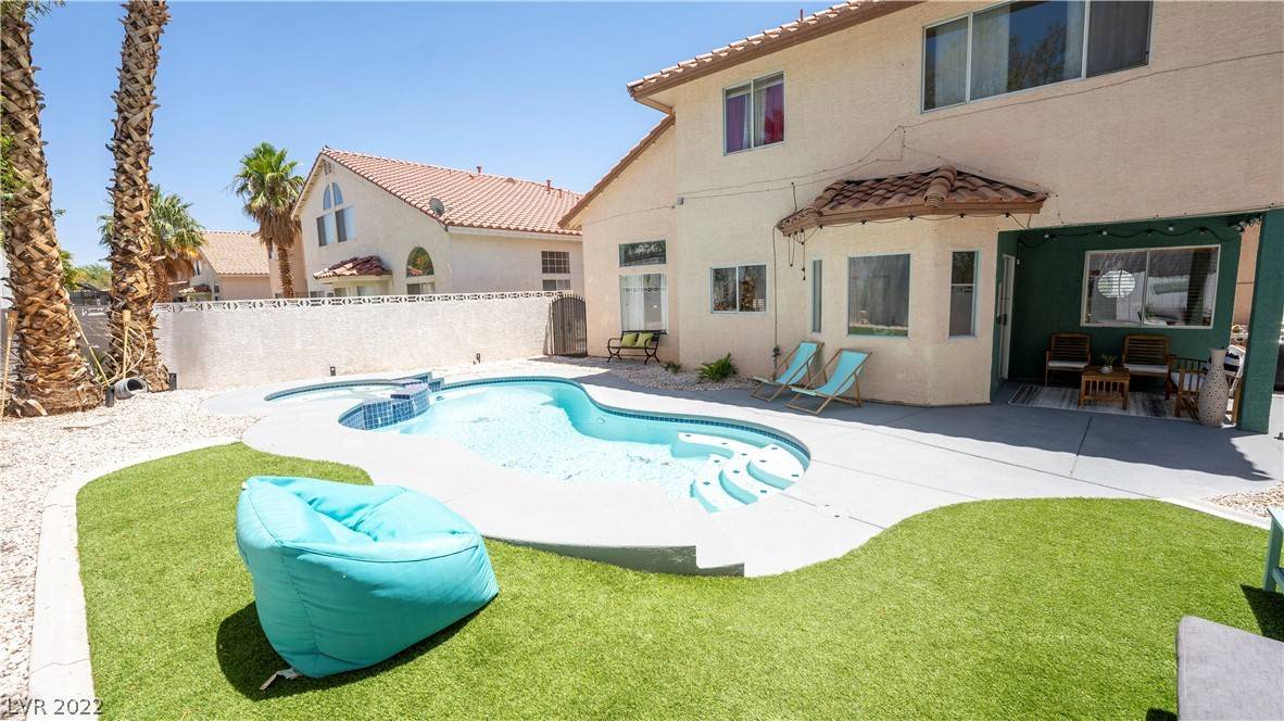 Las Vegas, NV 89147,8714 Martinique Bay LN