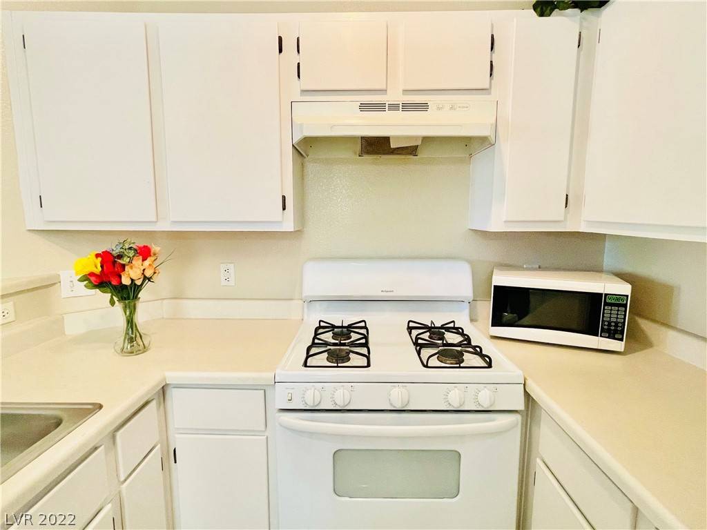 North Las Vegas, NV 89032,1881 W Alexander RD #1081