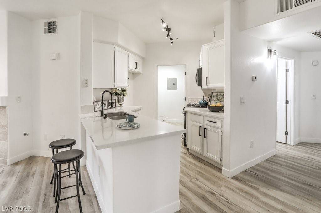 Las Vegas, NV 89113,7189 S Durango DR #107