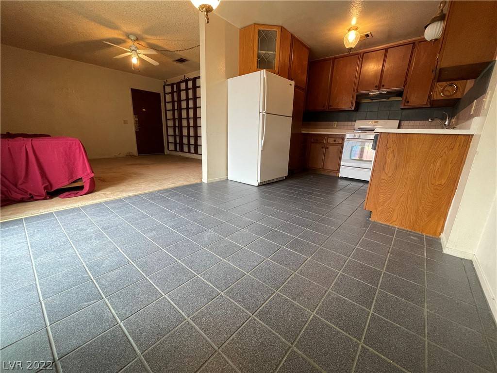 Las Vegas, NV 89102,3172 Marsford PL
