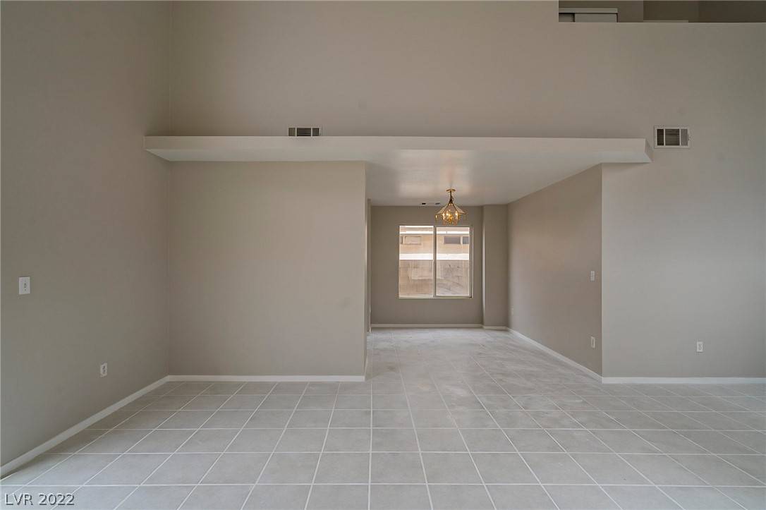 Las Vegas, NV 89115,4206 Heller DR