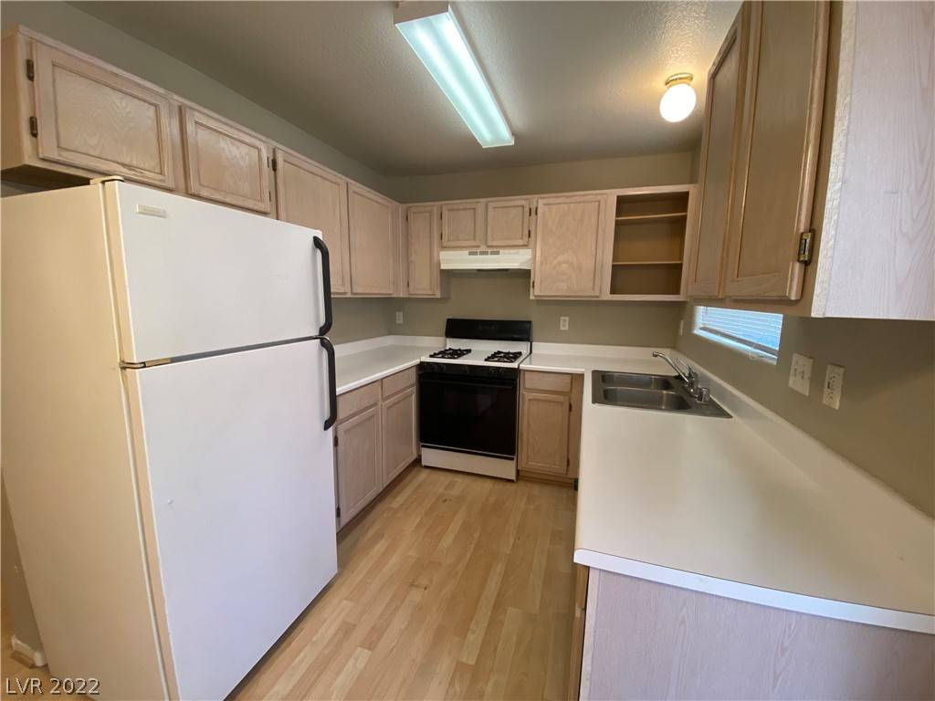 Henderson, NV 89015,653 Anne LN #0