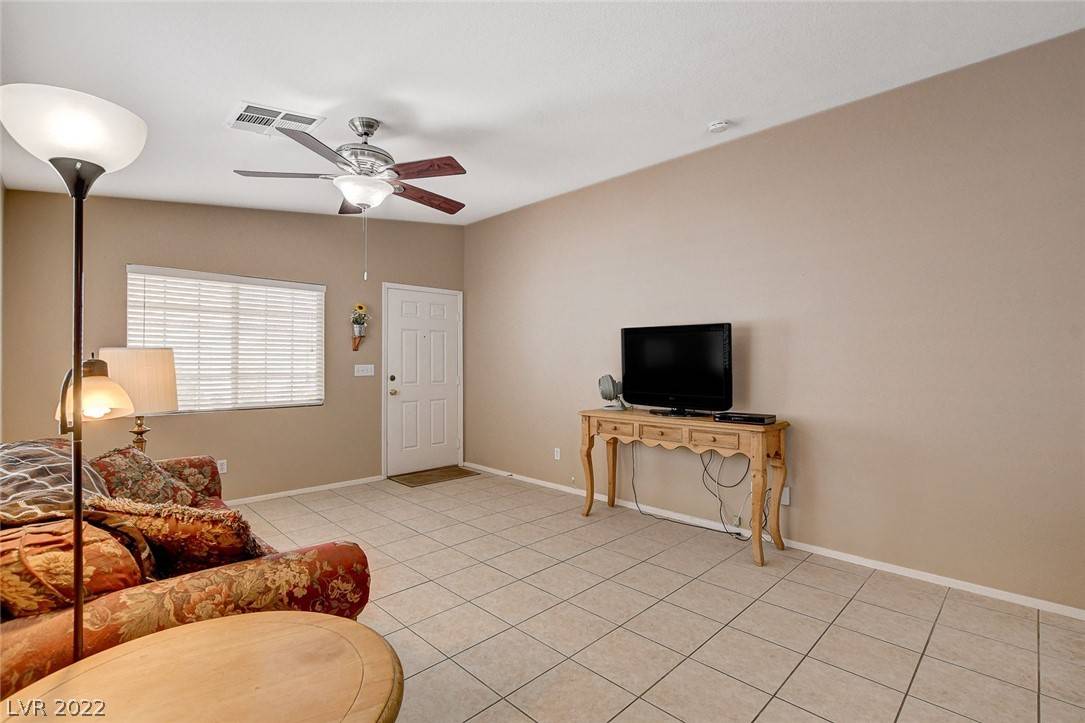 Las Vegas, NV 89122,4931 Mascaro DR