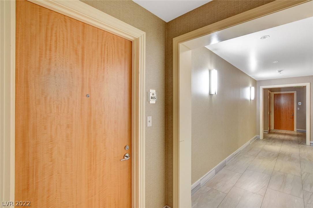 Las Vegas, NV 89109,322 Karen AVE #805