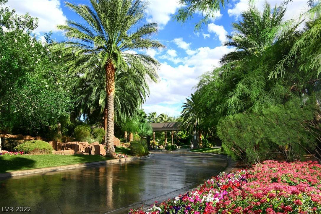 Henderson, NV 89012,591 Grand Rim DR