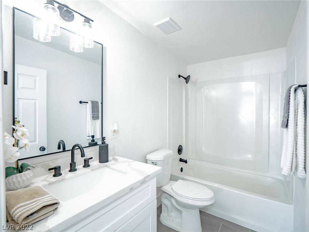 Las Vegas, NV 89101,391 Maydelle PL