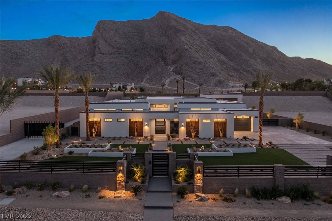 Las Vegas, NV 89129,4261 N Grand Canyon DR