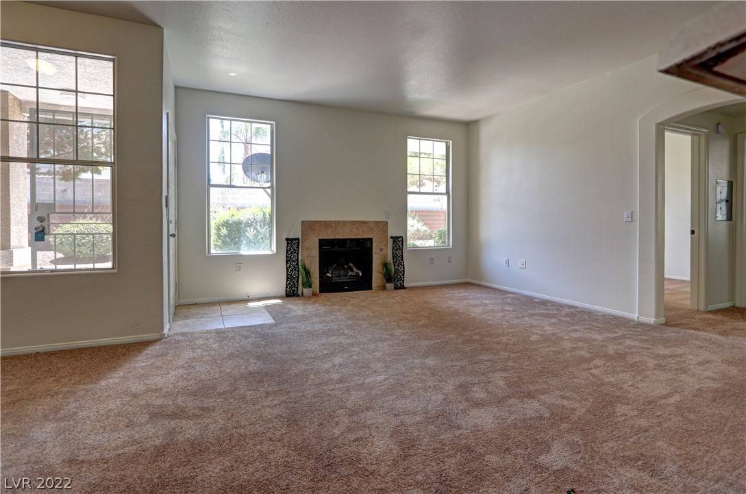 Las Vegas, NV 89113,8555 W Russell RD #1060