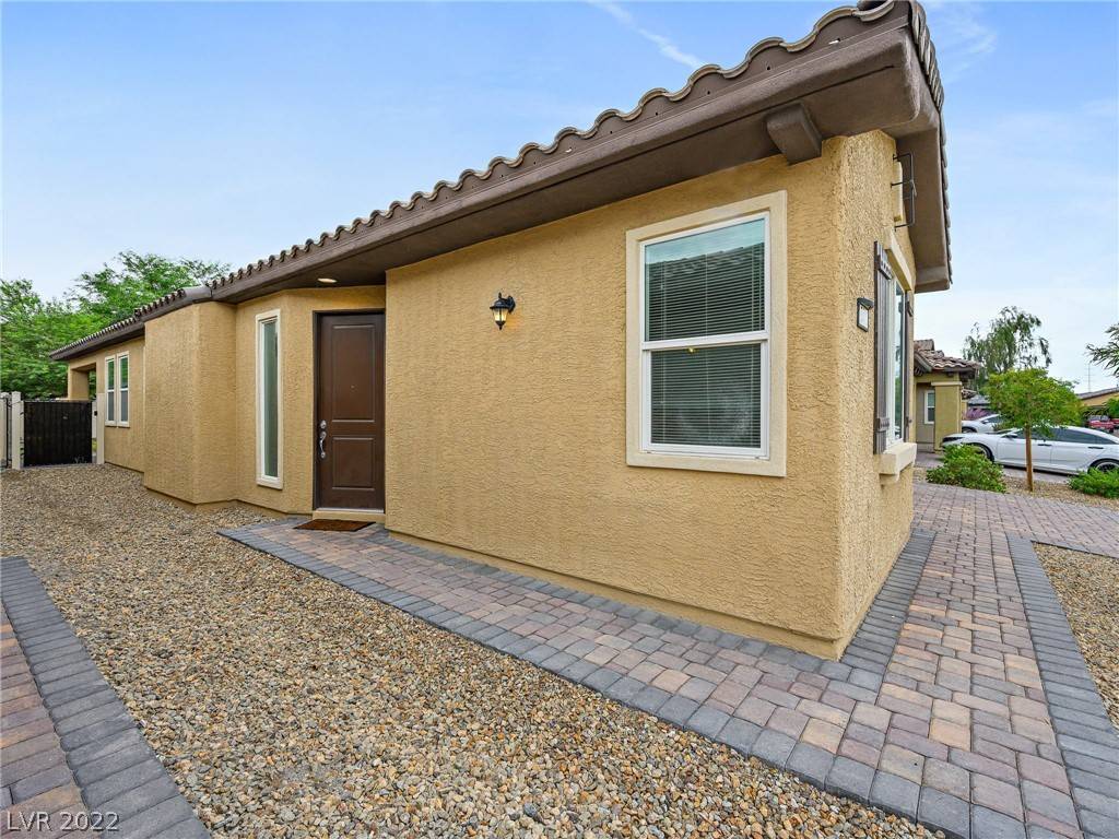 North Las Vegas, NV 89081,5440 White Barn CT
