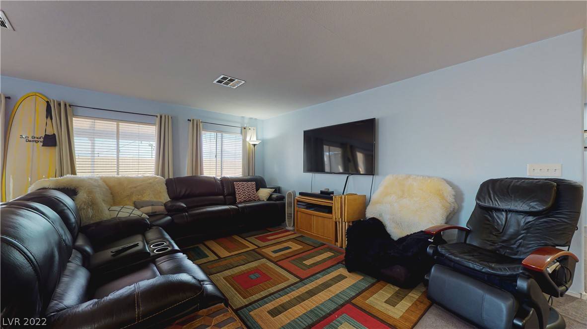 North Las Vegas, NV 89031,5338 Pine Bough ST