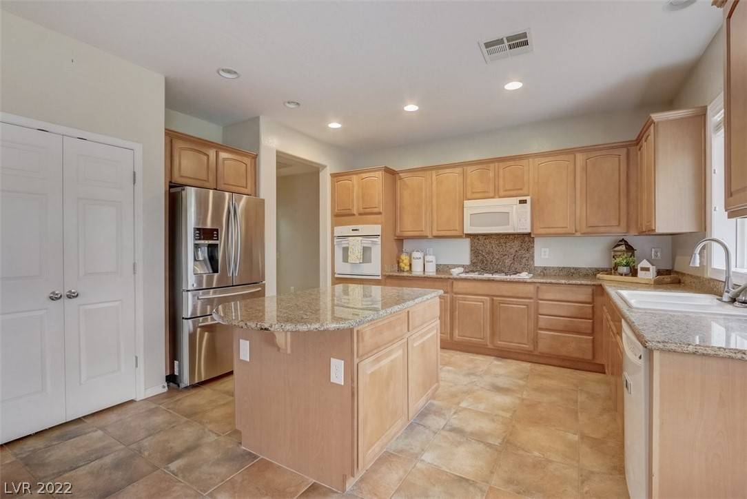 Las Vegas, NV 89131,8329 Imperial Lakes ST
