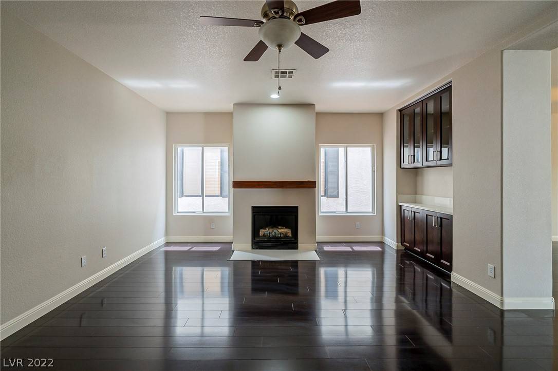 Las Vegas, NV 89121,4349 Cottontail LN
