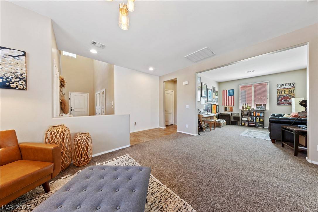 Las Vegas, NV 89166,7647 Redcloud Peak ST