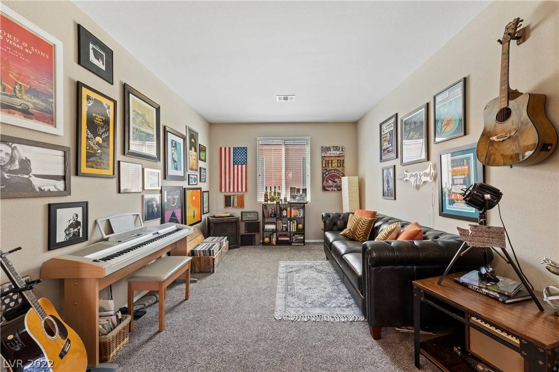 Las Vegas, NV 89166,7647 Redcloud Peak ST