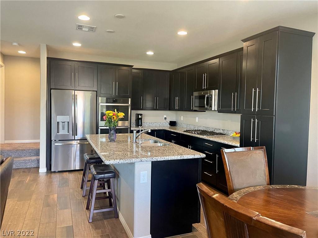 North Las Vegas, NV 89081,6320 Gulf Waters ST