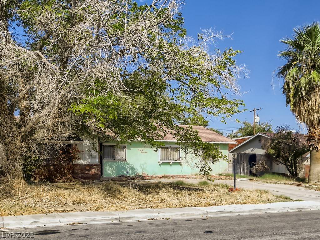 Las Vegas, NV 89121,3243 Nottingham DR