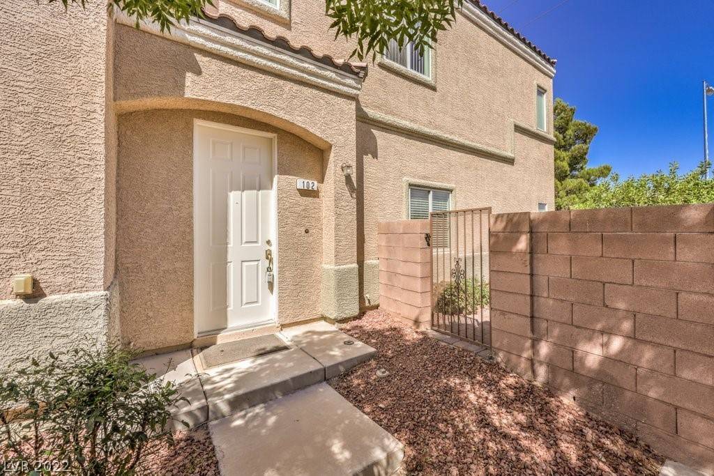 North Las Vegas, NV 89081,4004 Smokey Fog AVE #102