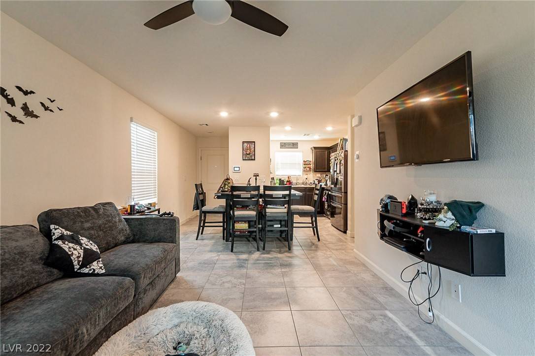 Las Vegas, NV 89122,5028 Bloodhound ST