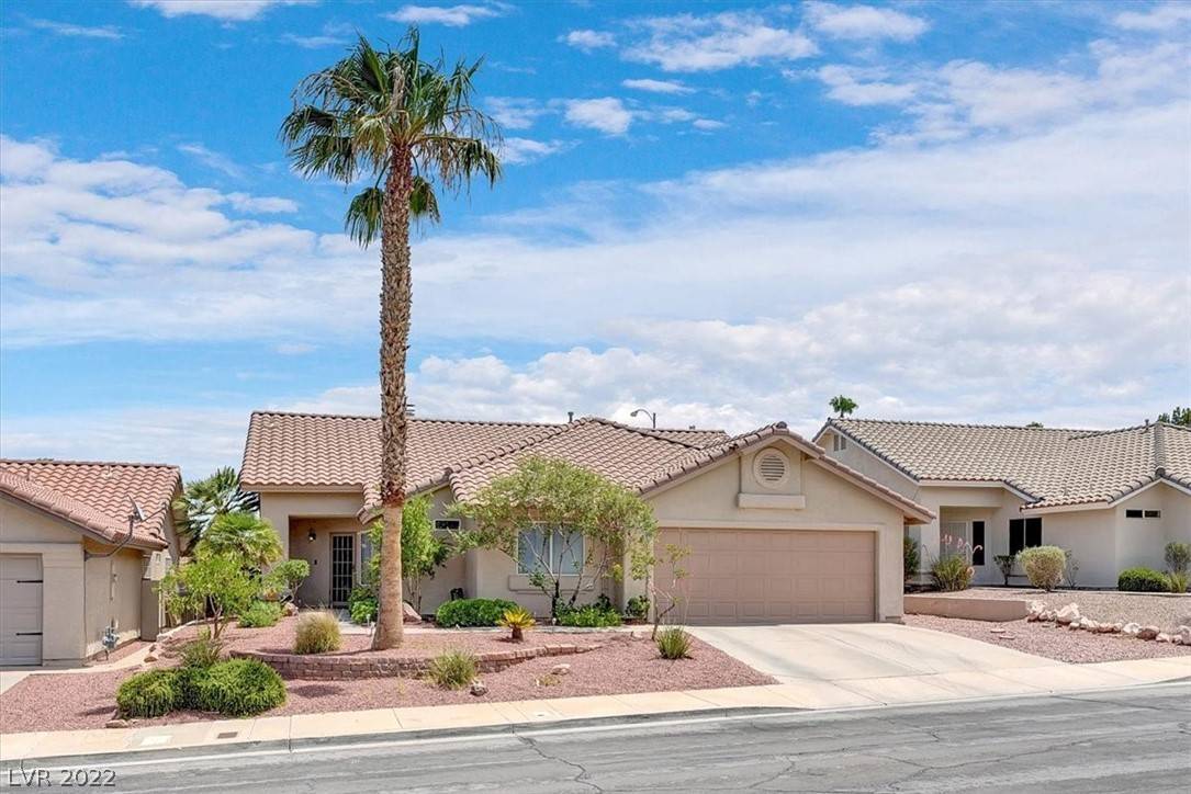 Henderson, NV 89002,804 Blue Springs DR
