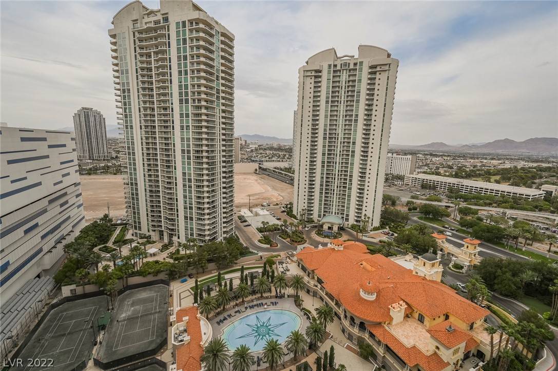 Las Vegas, NV 89109,2877 Paradise RD #2104
