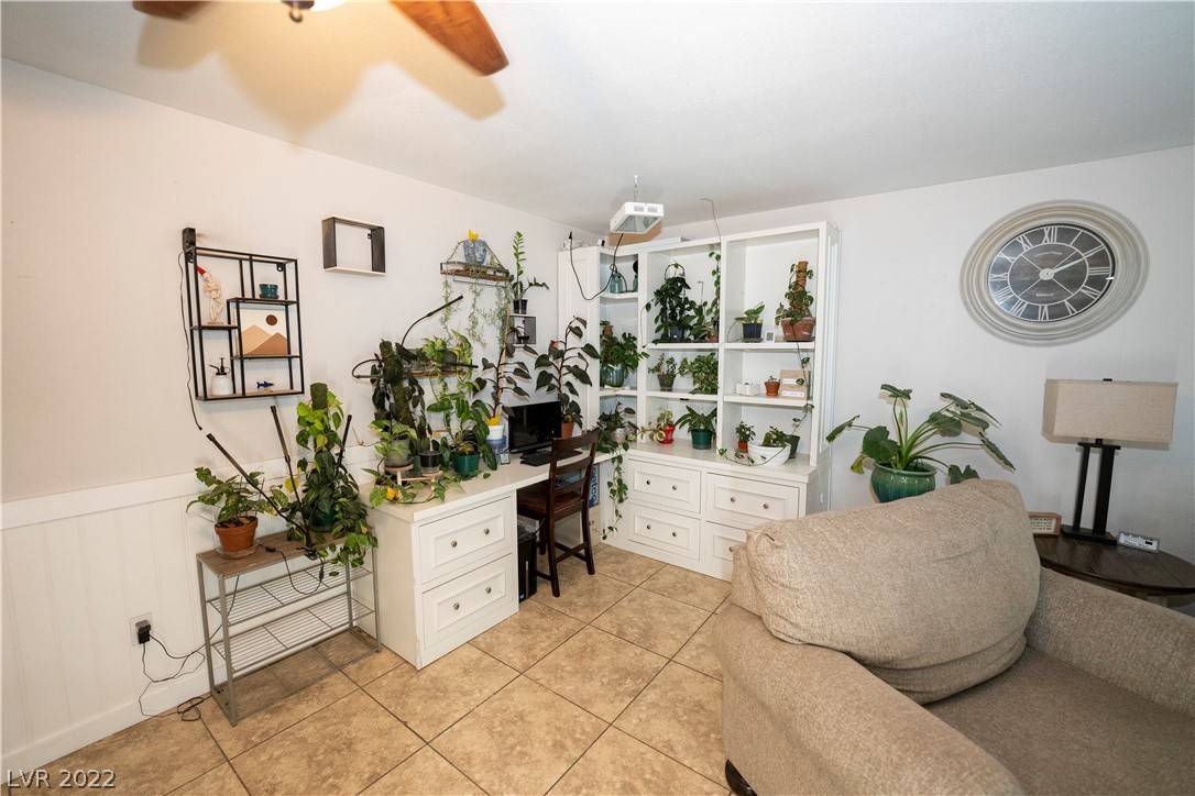 Las Vegas, NV 89107,6105 Halifax CIR