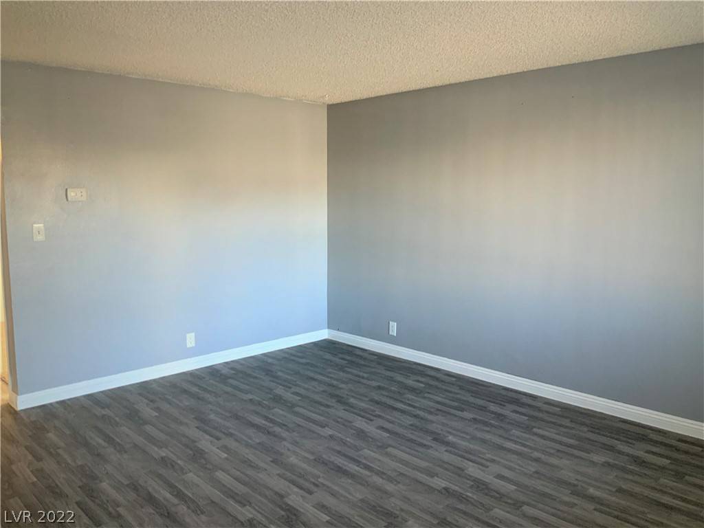 Las Vegas, NV 89107,5501 Seabaugh AVE
