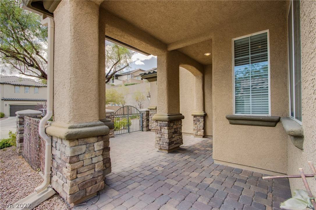 Henderson, NV 89002,22 Purple Lilly CT